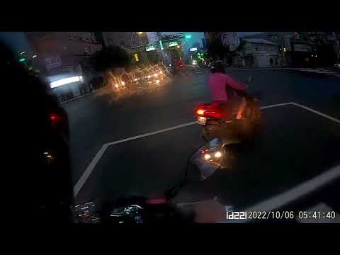 都闖了還進來待撞區是尛？