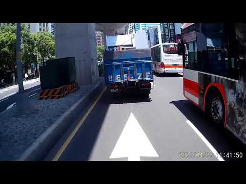 04 26 這樣的道路規劃叫騎車的怎能不違規