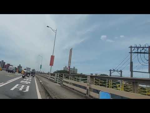 人行道騎乘示範 