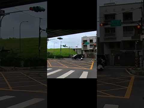 屁孩們 闖紅燈就是要大聲