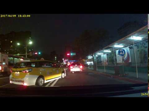 【871-6C】計程車號違規跨越雙白線