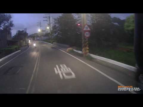 105/10/5 17:52鶯歌死三寶彎道逆向超車