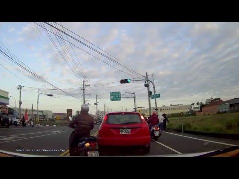 看我三寶式左轉厲害