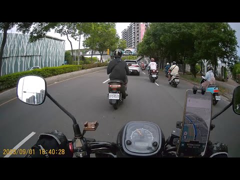 【NHA-9811】變換車道未打方向燈 (已舉發)