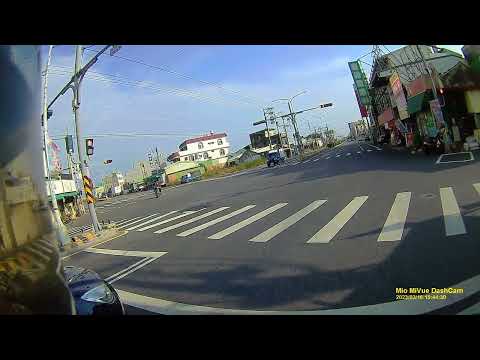 三寶雙一個路口闖兩次紅燈