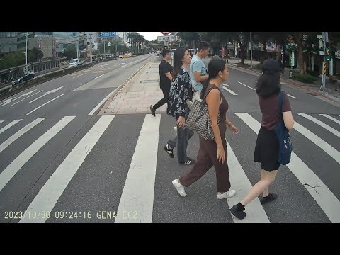 (三寶、停讓行人、無敵鐵馬)