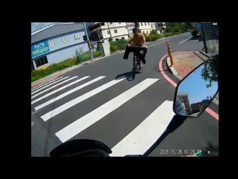 不戴口罩的逆向三寶炸彈