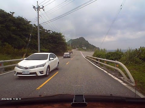 三寶開神車超車失敗