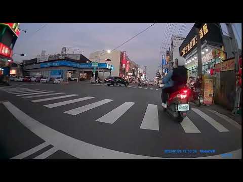 紅燈左轉,檢舉成立