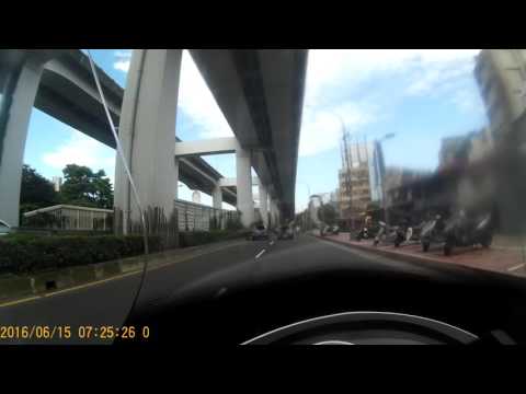 計程車市民大道超速逼車又蛇行危險駕駛