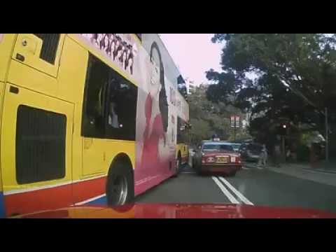 意外系列：城巴大戰的士續集