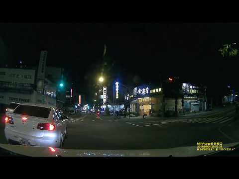 三寶怎麼可能讓你猜到他要開去哪邊呢